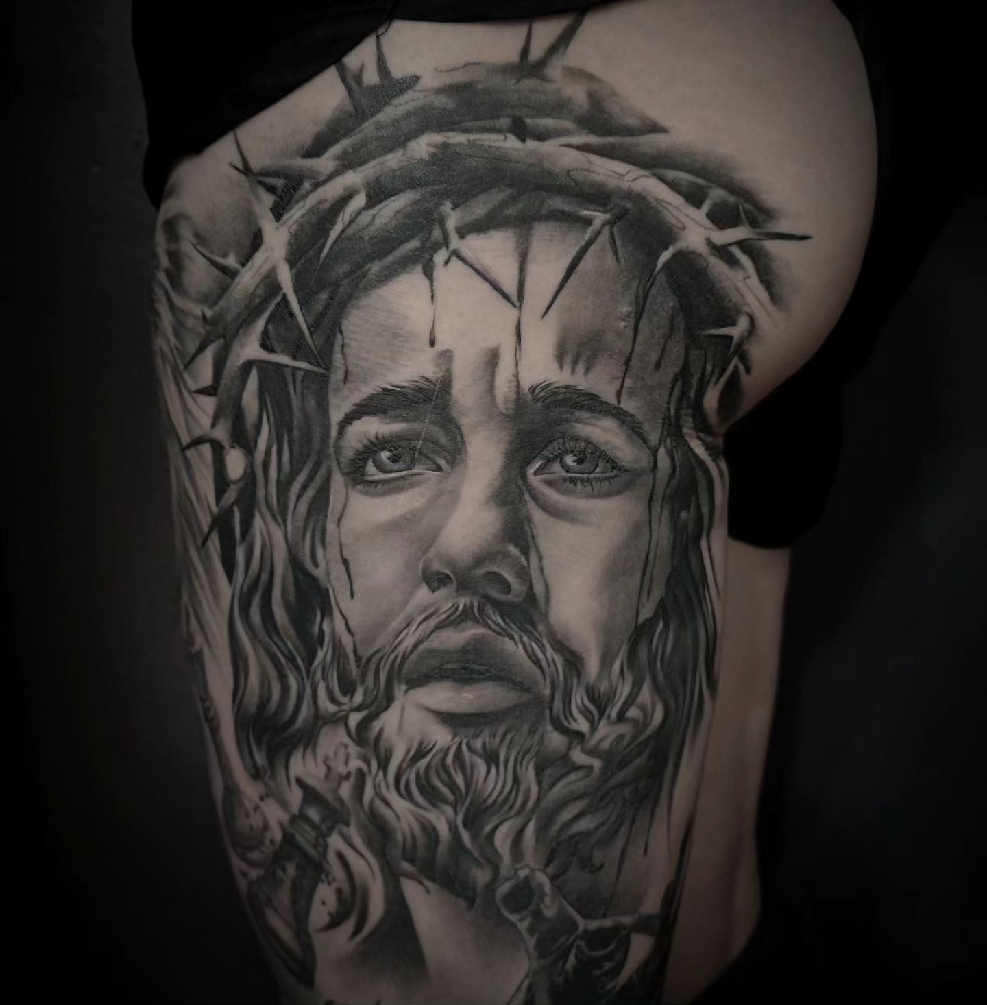 Réalisme noir et gris  – tatoueur Var, My Heart Tattoo Studio